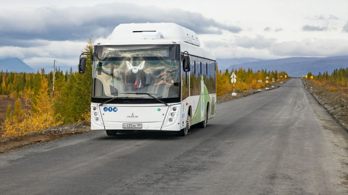 Автобус будет подвозить ямальцев прямо к переправе Лабытнанги — Салехард