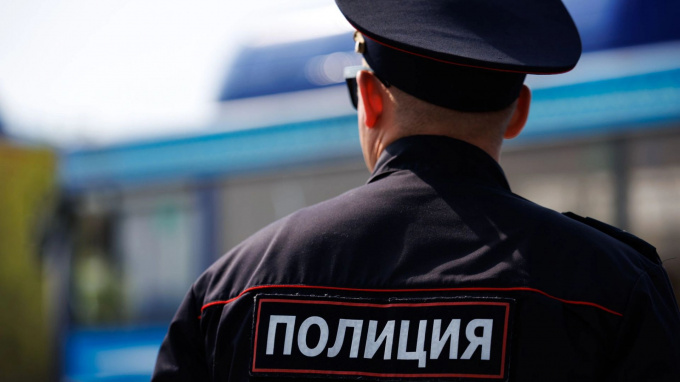 Ямальских стражей порядка поощрили рублем
