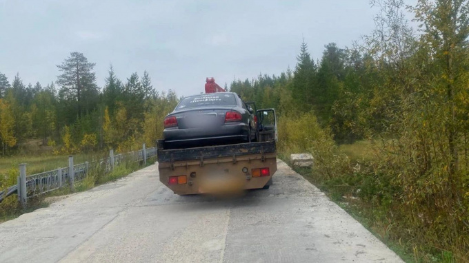 Пьяная таксистка в Губкинском устроила машине проверку на плавучесть