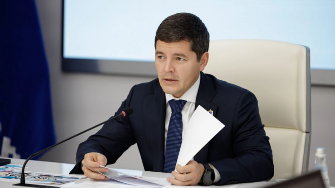 Губернатор Ямала призвал защитить детей и молодежь от деструктивных явлений