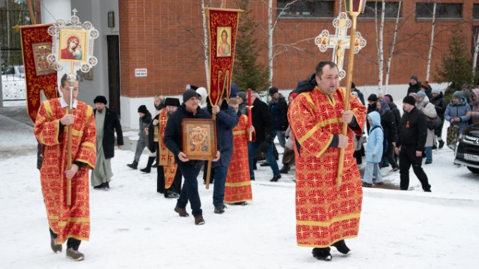 Ямальцы отметили крестным ходом большой православный праздник
