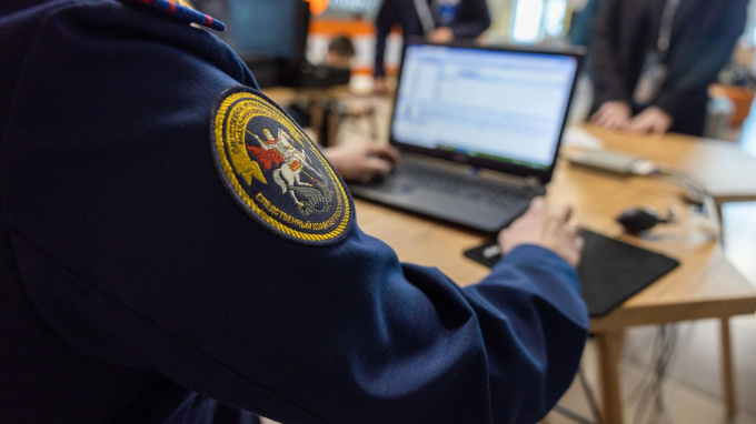 Житель Губкинского обстрелял полицейских из пневматики
