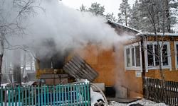 На Ямале пожарные за праздники спасли из огня 17 человек